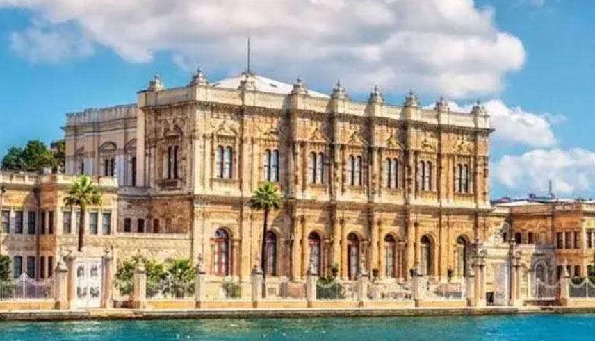 BAYRAMDA SARAYLAR AÇIK MI