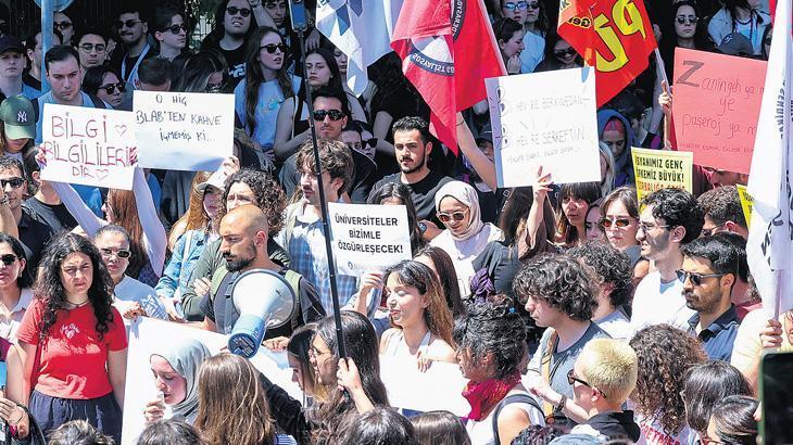 Protesto yerine kutlama