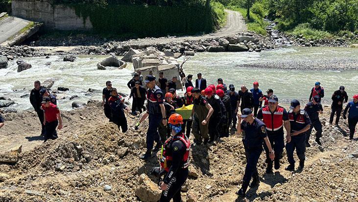 İsimleri de kaderleri de aynı! Akıntıda kaybolan yeğeninin ardından amcasının da cansız bedeni bulundu