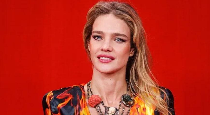 Meyve satarken keşfedildi, dünyanın en zengin ailesinin gelini oldu 44 yaşındaki ünlü modelden büyük sürpriz
