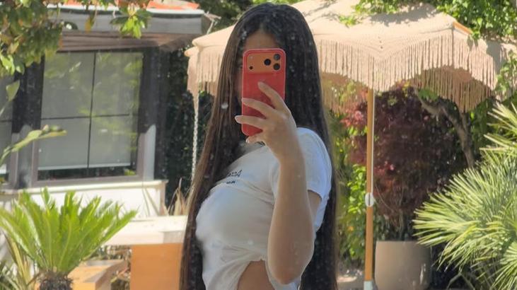 Eşref Rüya’nın yıldızı Demet Özdemirden bayram pozu