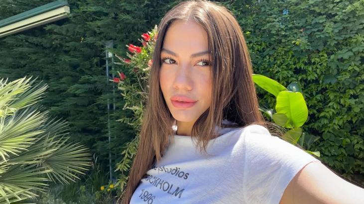 Eşref Rüya’nın yıldızı Demet Özdemirden bayram pozu