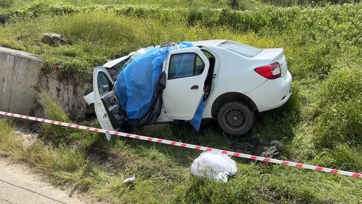 Kastamonu’da feci kaza! Süratle istinat duvarına çarpan araçtan 3 cenaze çıktı