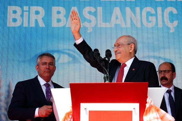 CHP Genel Başkanı Kemal Kılıçdaroğlu 2,5 yıl sonra Genel Merkezde