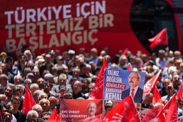 CHP Genel Başkanı Kemal Kılıçdaroğlu 2,5 yıl sonra Genel Merkezde