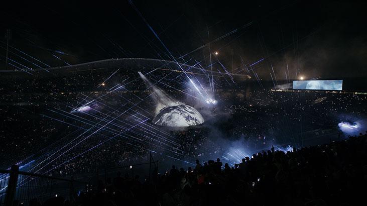 İstanbulda Kanye West rüzgarı Konserden müthiş görüntüler