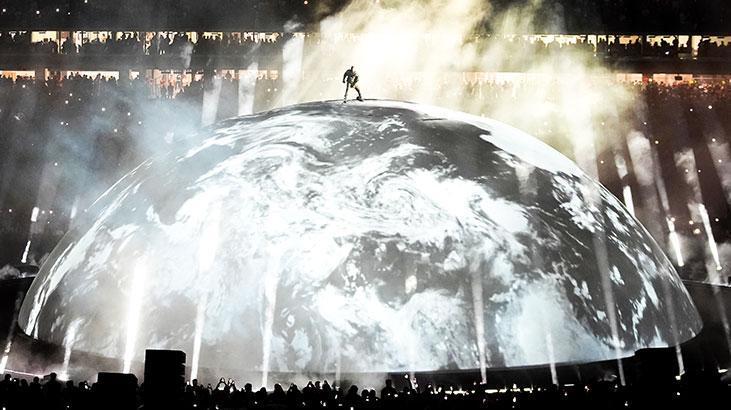 İstanbulda Kanye West rüzgarı Konserden müthiş görüntüler