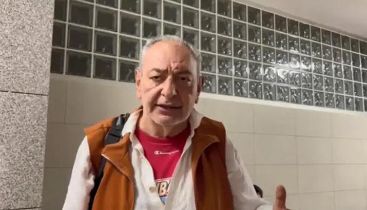Gazeteci Reha Muhtar kalp yetmezliği nedeniyle hayatını kaybetti