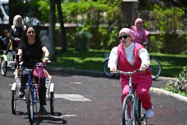 3 Haziran Dünya Bisiklet Günü’nde Başkentte renkli görüntüler Trafikten kaçıp pedala bastılar