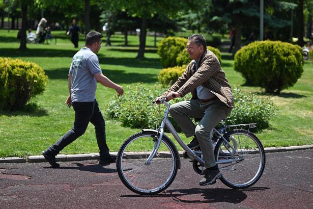 3 Haziran Dünya Bisiklet Günü’nde Başkentte renkli görüntüler Trafikten kaçıp pedala bastılar