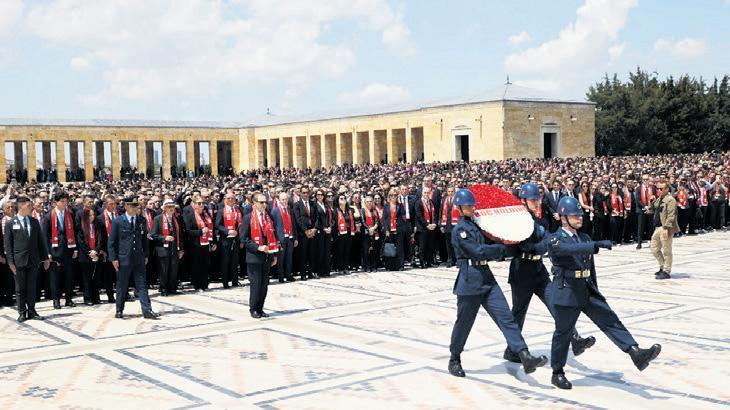 6 bin çalışanla Anıtkabir ziyareti