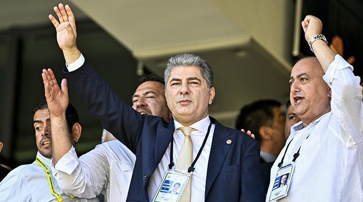 Fenerbahçe başkan adayı Hakan Safi seçim konuşmasını gerçekleştirdi