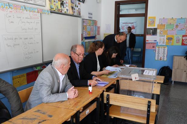 3 ilde seçim heyecanı Oy kullanma işlemi başladı
