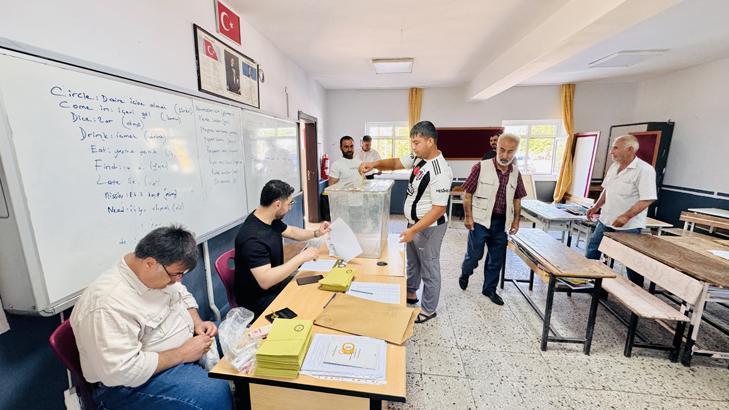 3 ilde seçim heyecanı Oy kullanma işlemi başladı