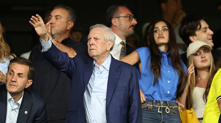 Fenerbahçede Aziz Yıldırım yeniden başkanlığa seçildi
