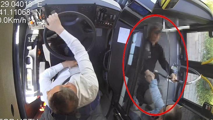 İETT otobüsünde düştü, 1 gün sonra hayatını kaybetti! O anlar kamerada