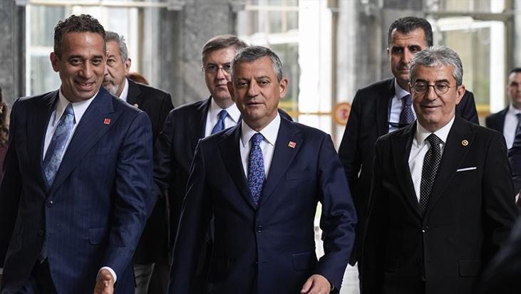 SON DAKİKA HABERİ: Ortaya çıktı! Özgür Özel hangi Partiden teklif aldı?