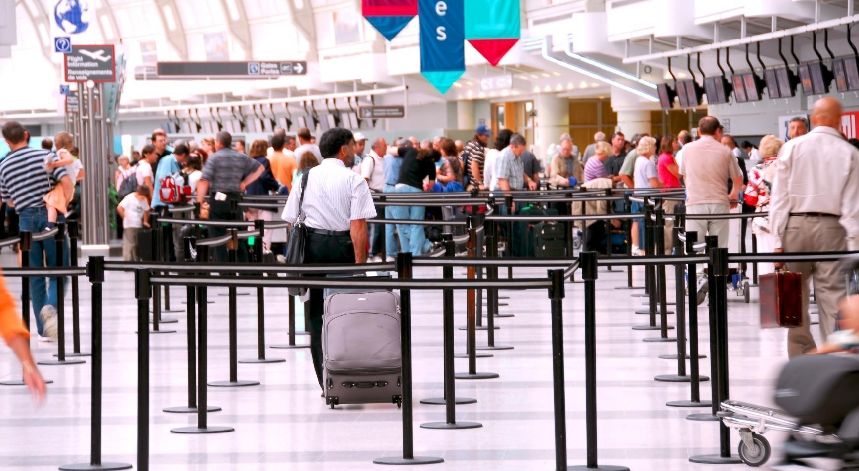 Schengen pasaport kontrolünde kriz İngiliz medyasından Türkiye önerisi
