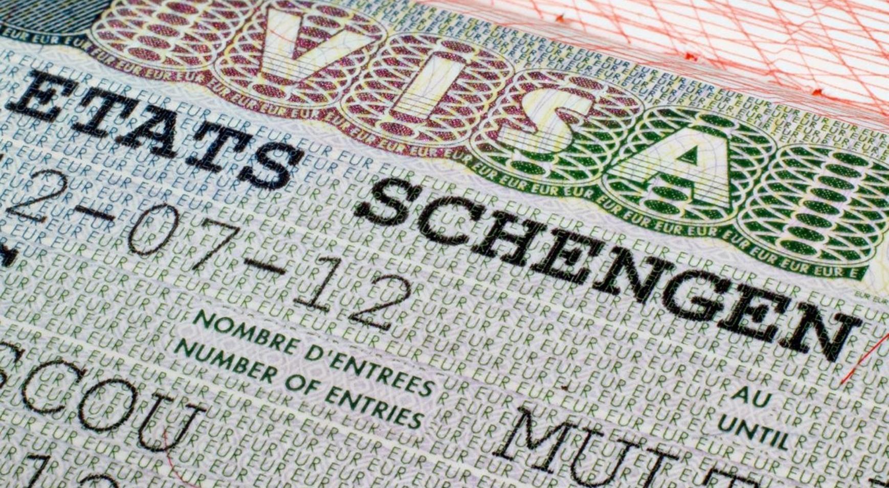 Schengen pasaport kontrolünde kriz İngiliz medyasından Türkiye önerisi