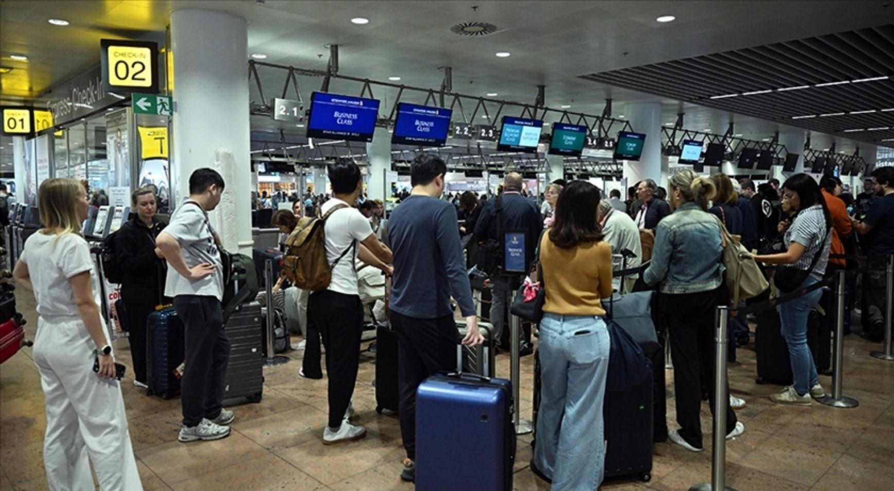 Schengen pasaport kontrolünde kriz İngiliz medyasından Türkiye önerisi