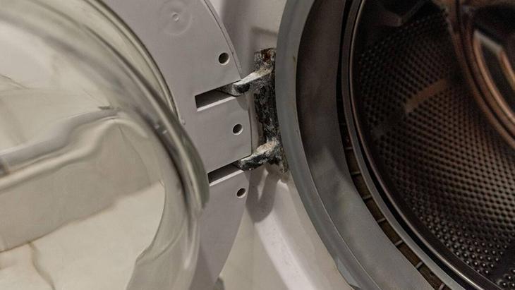 Pahalı kimyasalları unutun Çamaşır makinesini ilk günkü gibi yapan mucize