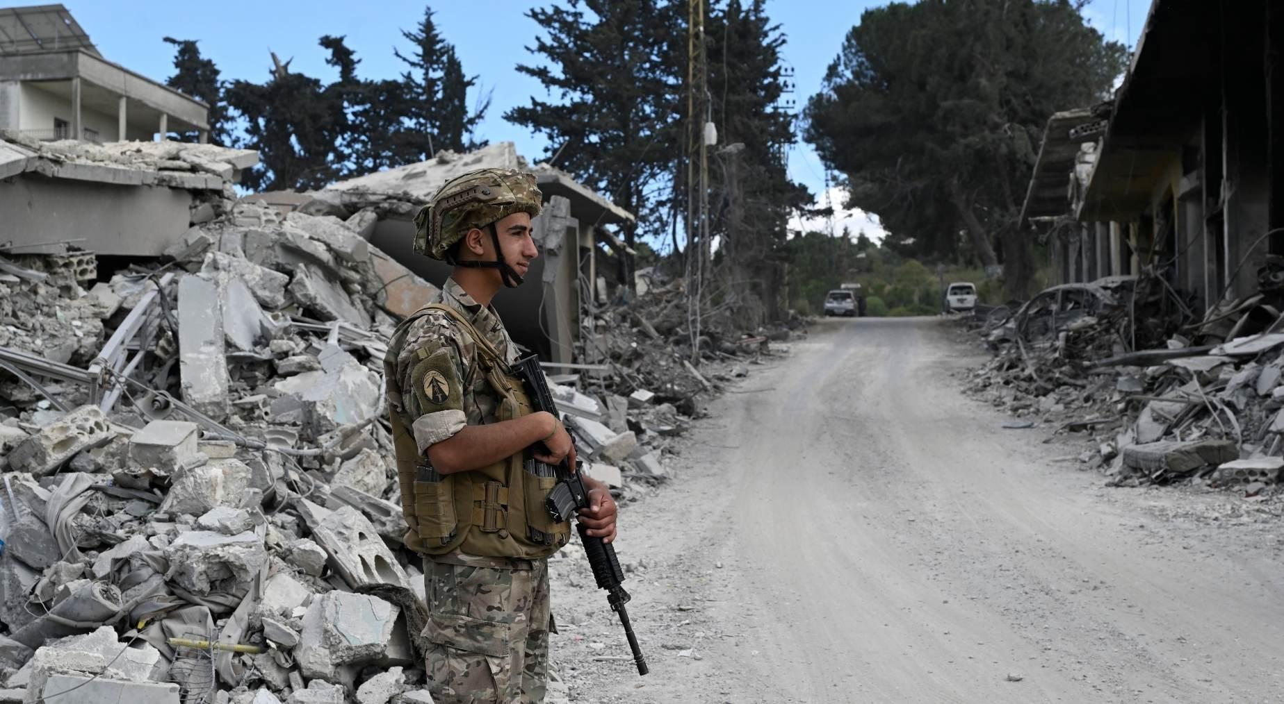 Evlerine döndüler, yıkılmış binalarla karşılaştılar... İşte İsrailin Lübnanda yarattığı enkaz