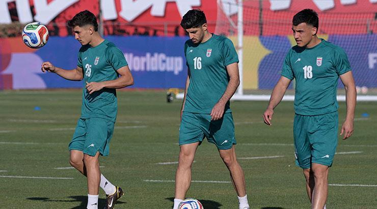 İranlı futbolcunun ABD vizesi doldu, Dünya Kupasında grup maçlarını kaçırabilir İranlı futbolcunun ABD vizesi doldu, Dünya Kupasında grup maçlarını kaçırabilir