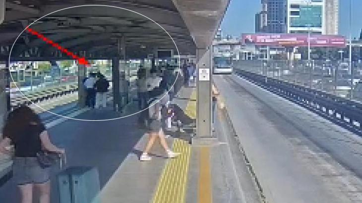 Beylikdüzü'nde metrobüste 'yan baktın' cinayeti! Yeni görüntüler ortaya çıktı