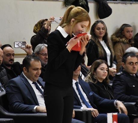 Barbie Kaymakamın yeni görevi Bir ilk oldu