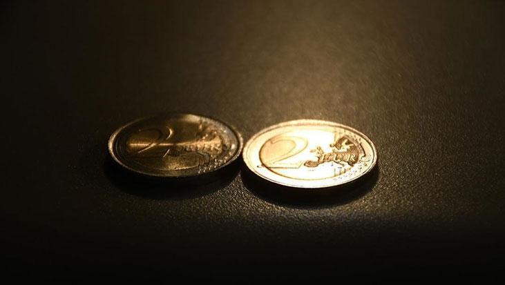 Cebinizde servet taşıyor olabilirsiniz! Hatalı basılan paranın değeri dudak uçuklatıyor