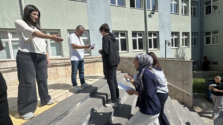 Üniversite yolunda kritik gün AYT heyecanı başladı