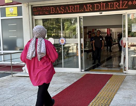 Üniversite yolunda kritik gün AYT heyecanı başladı