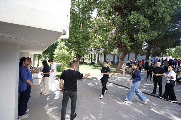 Üniversite yolunda kritik gün AYT heyecanı başladı