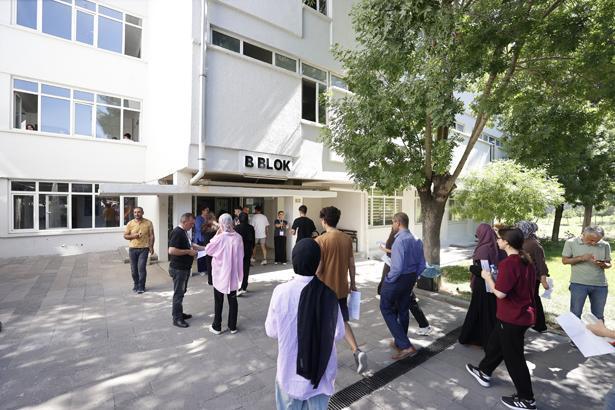 Üniversite yolunda kritik gün AYT heyecanı başladı