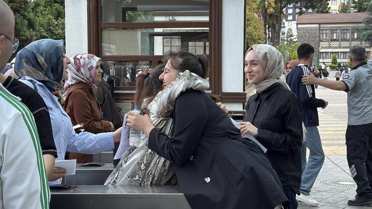 Üniversite yolunda kritik gün AYT heyecanı başladı