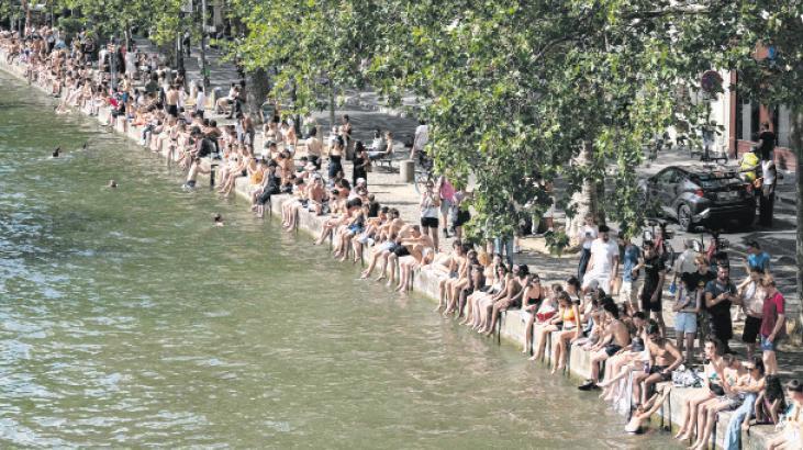 SON DAKİKA HAVA DURUMU HABERLERİ: Avrupa’yı kavuran hava dalgası geliyor!