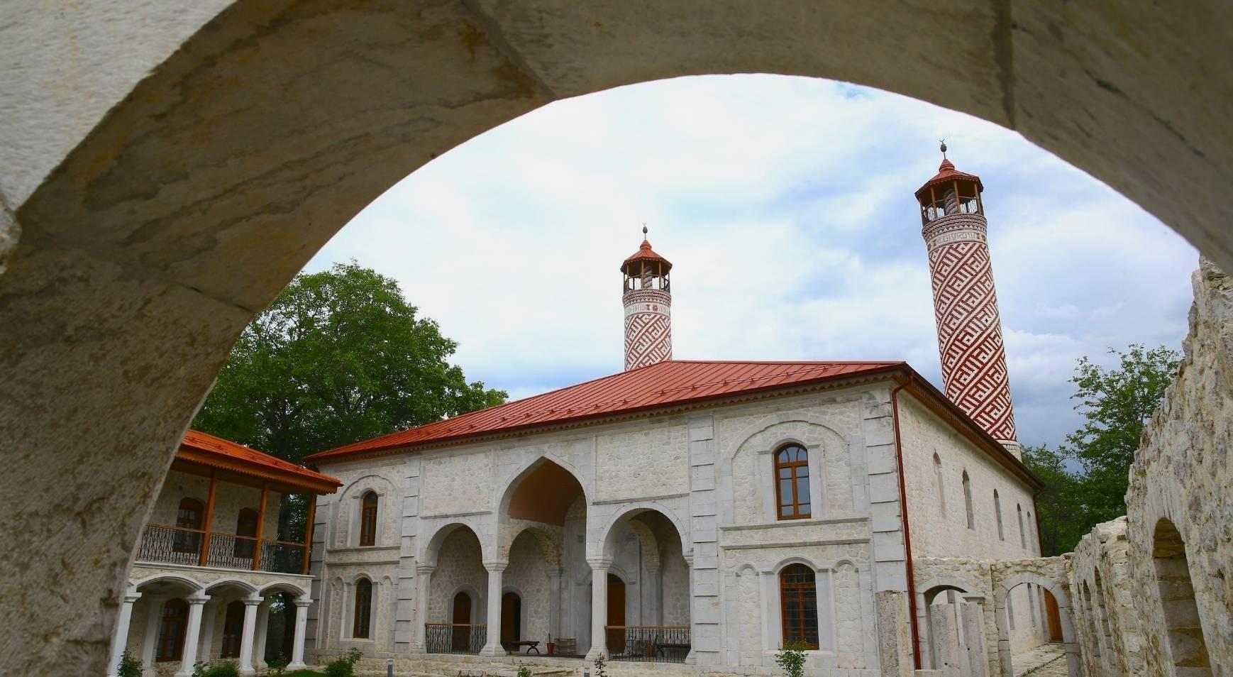 Ermenistan işgalinde ağır tahribata uğramıştı Yeniden ayağa kaldırılıyor