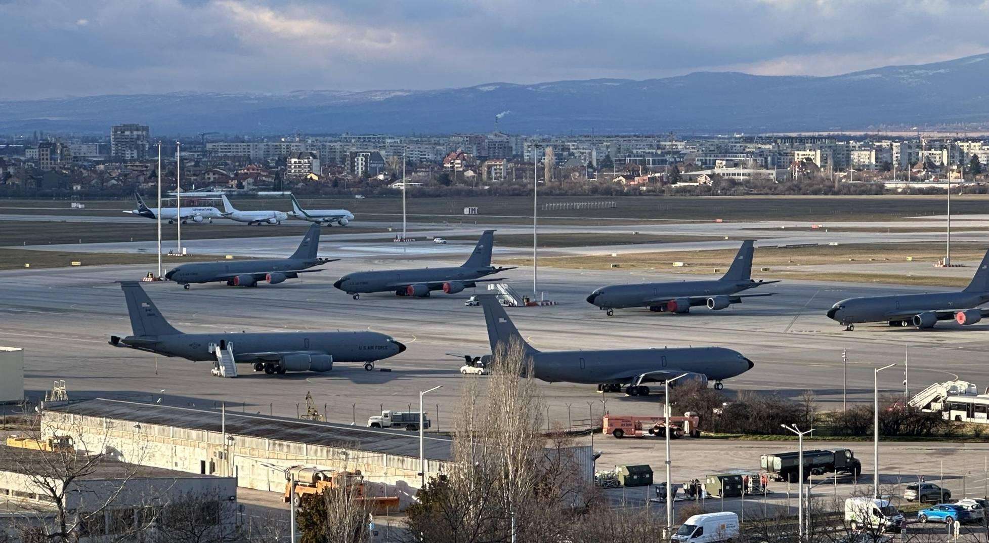 Komşudaki ABD askeri varlığı sona eriyor! 15 askeri uçak ayrılıyor
