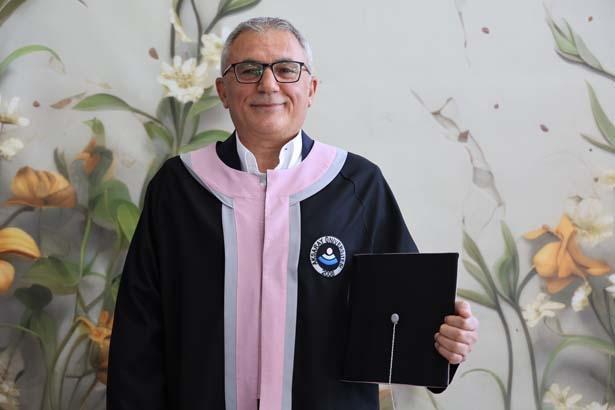 AVRUPADA YAŞAYAN TÜRKLER ÜZERİNE YÜKSEK LİSANS YAPMAK İSTİYOR