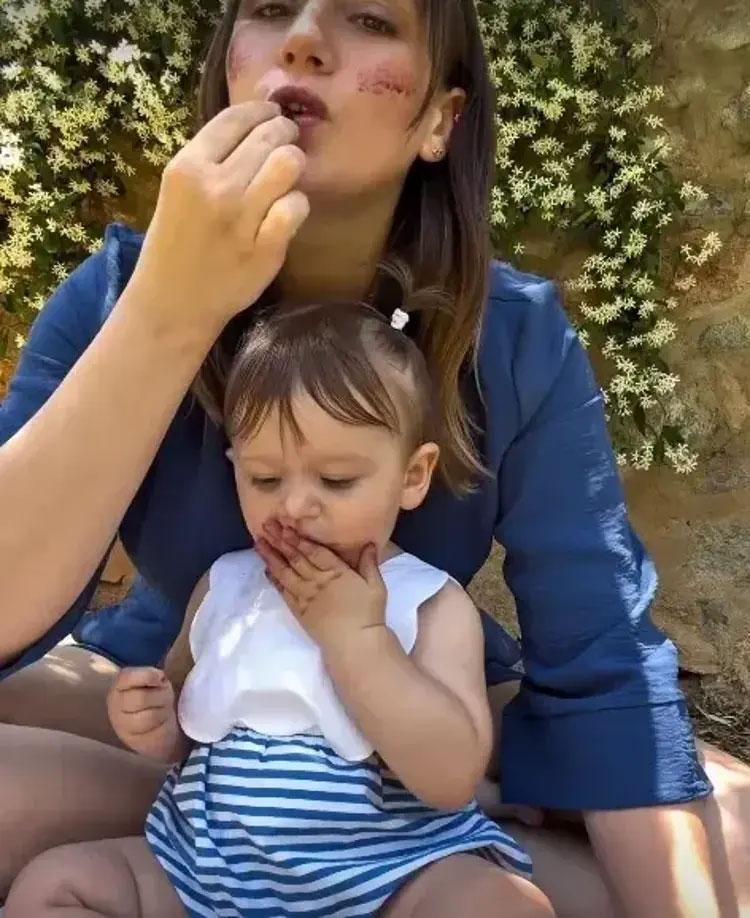 Gizem Karacanın paylaşımı güldürdü Sen bana yapışık olmak isterken iyi ama