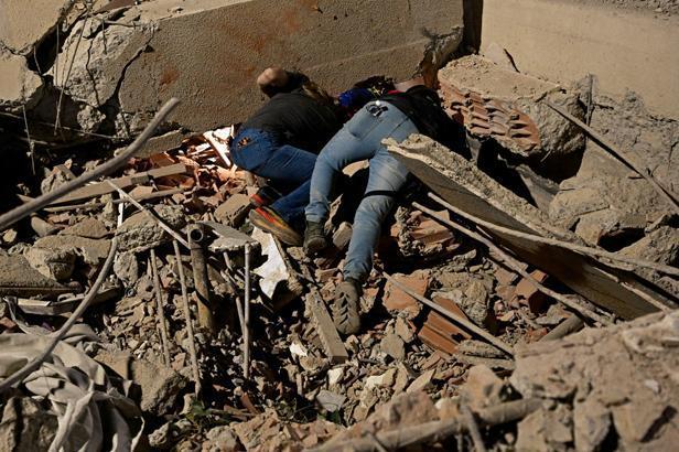 Venezuelada 39 saniye arayla iki büyük deprem Bölgeden korkunç görüntüler geliyor
