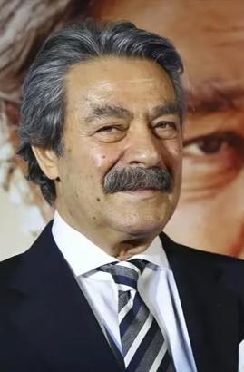 Yeşilçamın karizmatik jönü İşte Kadir İnanırın iz bırakan yolculuğu...