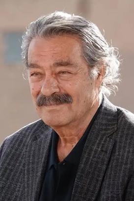 Yeşilçamın karizmatik jönü İşte Kadir İnanırın iz bırakan yolculuğu...