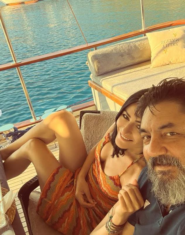 Deniz Çakır, eşi Bilgehan Baykal ile tekne tatilinde: Hazirandan kalanlar