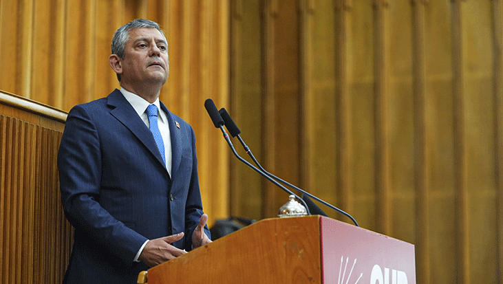 Son dakika... Özgür Özel görevden mi alındı? CHP'den açıklama geldi