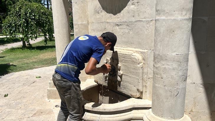 Kentte sokağa çıkan ne yapacağını şaşırdı: Burası cehennem