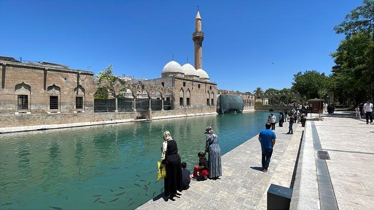 Kentte sokağa çıkan ne yapacağını şaşırdı: Burası cehennem