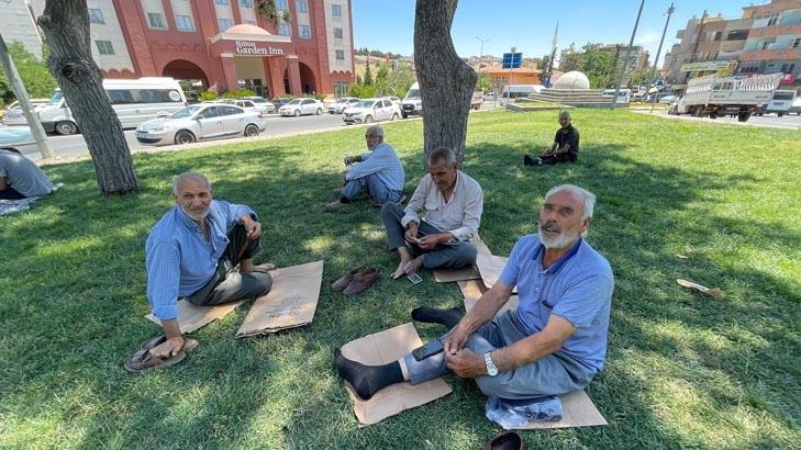 Kentte sokağa çıkan ne yapacağını şaşırdı: Burası cehennem