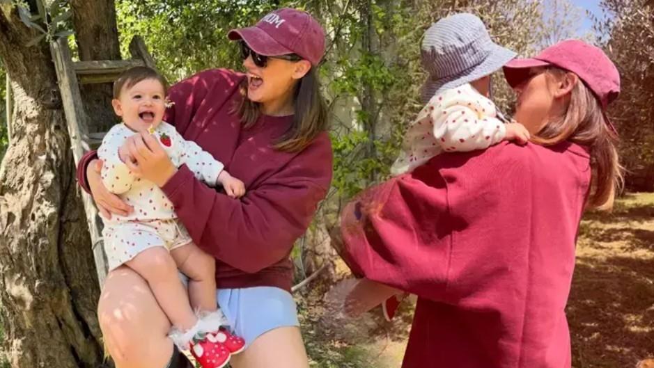 Gizem Karaca ve kızı Leyla Yazdan eğlenceli paylaşım Ne çekiyon habiye