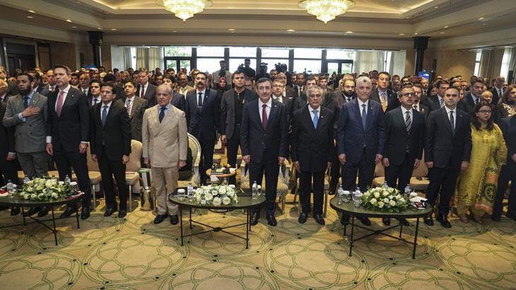 Cumhurbaşkanı Yardımcısı Yılmaz ve Bakan Bolat Türkiye-Pakistan İş ve Yatırım Forumu'nda konuştu